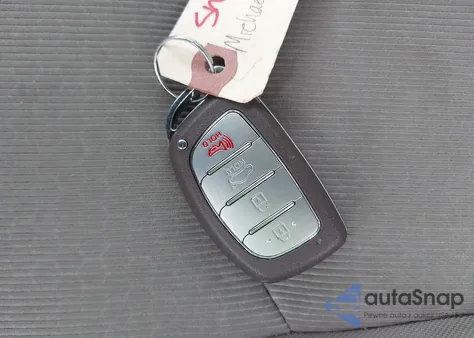 2018 Hyundai Elantra Value Edition z USA, uszkodzony, nr VIN 5NPD84LF4JH357347